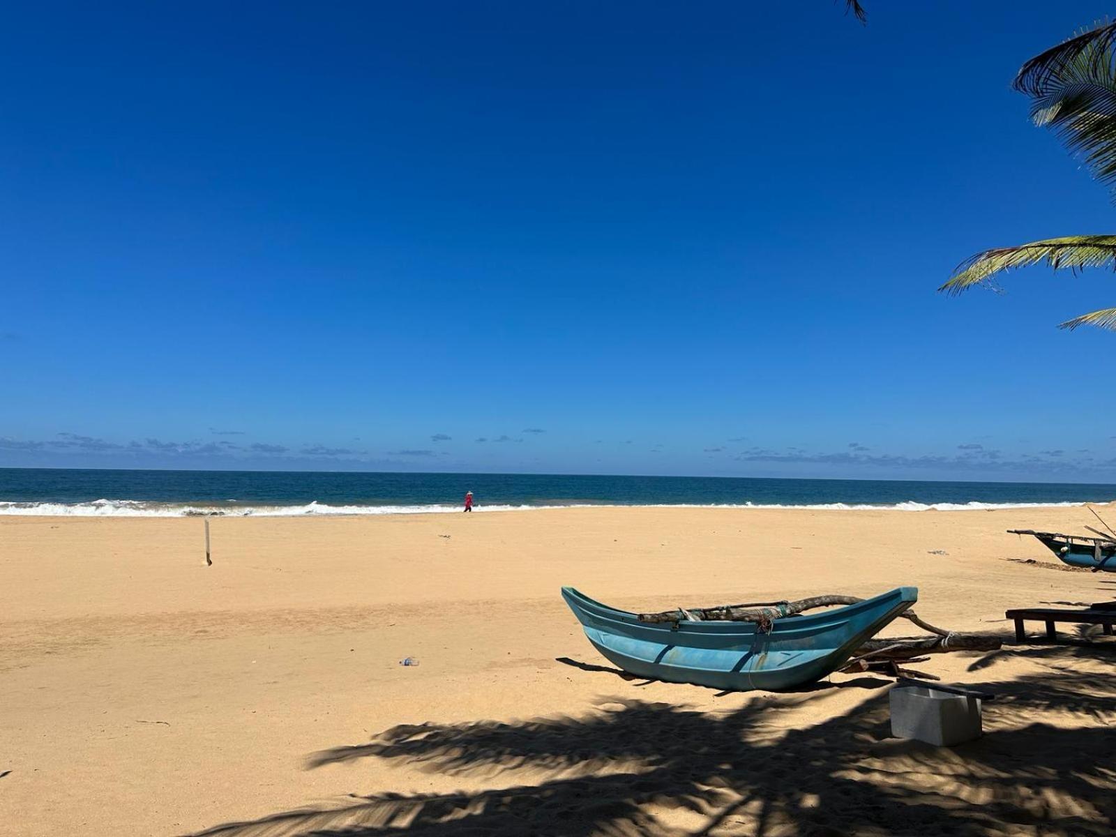 Bk Beach Boutique Hotel - Хиккадува Экстерьер фото